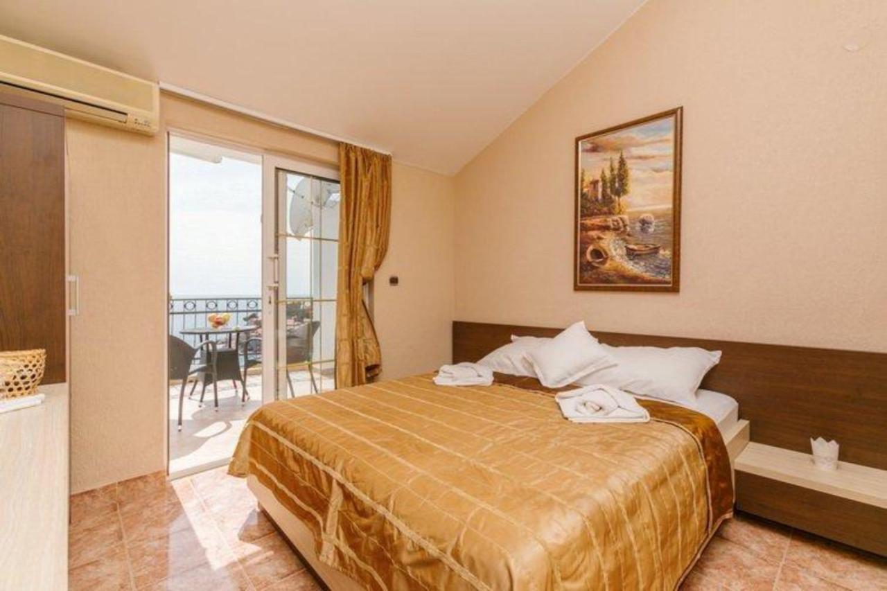 Monte Perla Residence Sveti Stefan Exterior foto